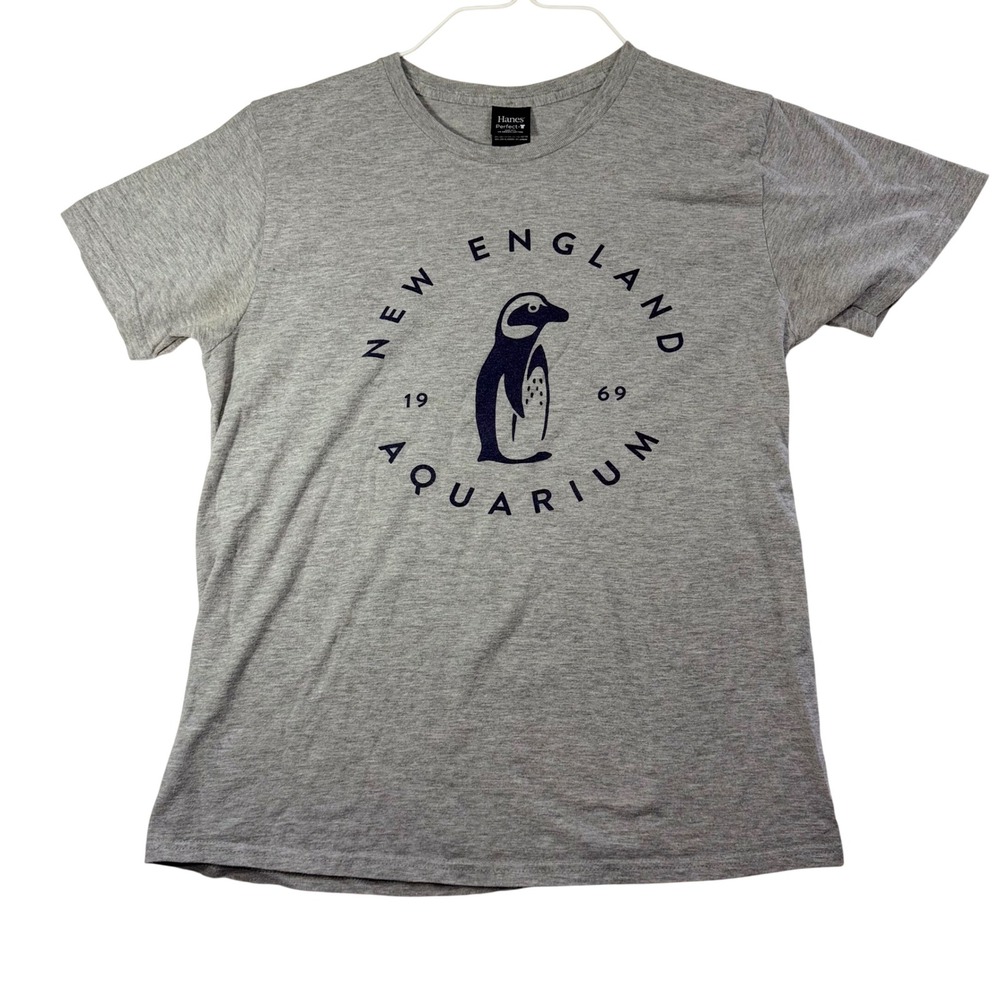 New England Aquarium Penguin Graphic T-Shirt Gray Small US Grown Cotton